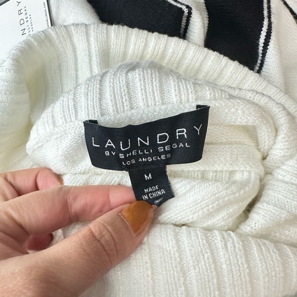 NWT Laundry By Shelli Segal Oversized Turtle Neck Stripe Print Sweater Sz M - Picture 4 of 11